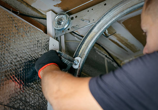 Affordable Garage Door Roller Replacement solutions in Oakwood Hills, IL
